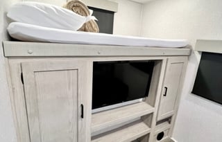 2022 Alta King Bed