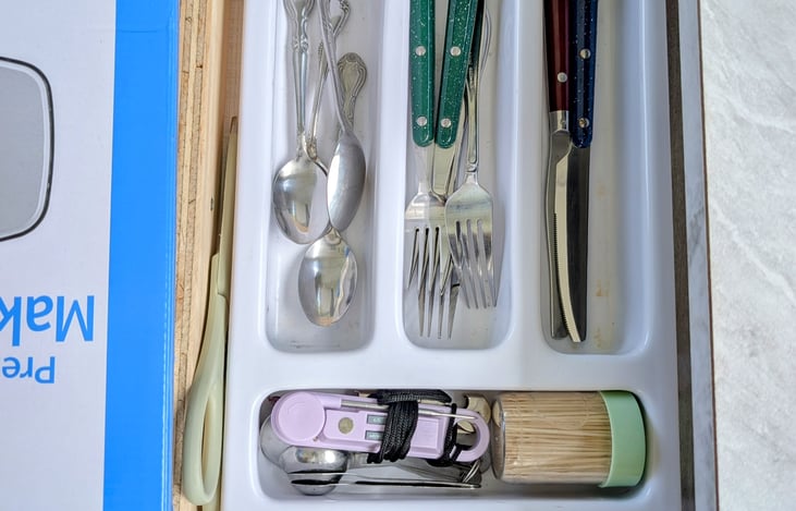 Eating utensils *included