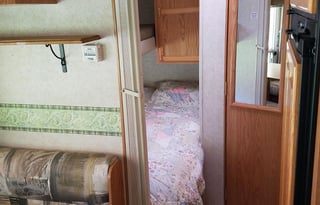 Yooper Camping Affordably! 2004 Jayflight Light