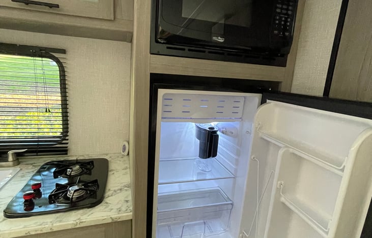 Stove. Fridge. Microwave. Refillable water filter.