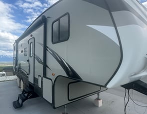 CrossRoads RV ReZerve RFZ27BH