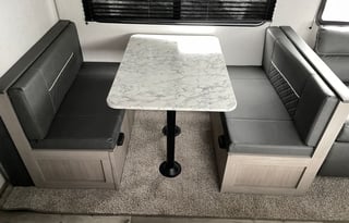 2022 Dutchmen RV Coleman Lantern Series 263BH