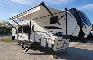 Keystone Montana High Country 351BH