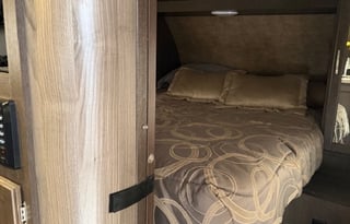 2016 Forest River EVO 240BH