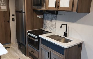 2021 Prime Time RV Avenger 26BK