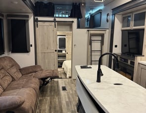 Keystone RV Avalanche 390DS