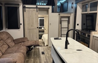 2021 Keystone RV Avalanche 390DS