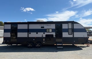 Luxury  Greywolf 26DBH Travel Trailer w/fireplace