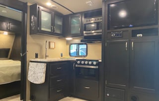 2019 Grand Design Imagine 2400BH