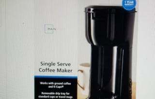 Sleeps 6 PLEASE READ UNDER DESCRIPTION FIRST