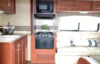 2015 Winnebago 30F Airport Delivery! "TURN KEY!!!"