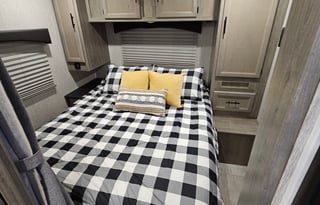 ALL INCLUSIVE 2022 Coachmen RV Freelander 27QB