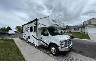 2026 27ft Coachmen 23FS - Sleeps 6