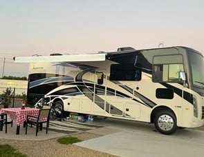 Thor Motor Coach Hurricane 31C