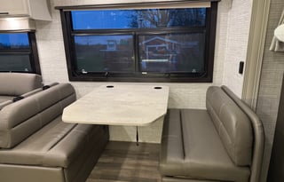 2023 Jayco Greyhawk 30Z