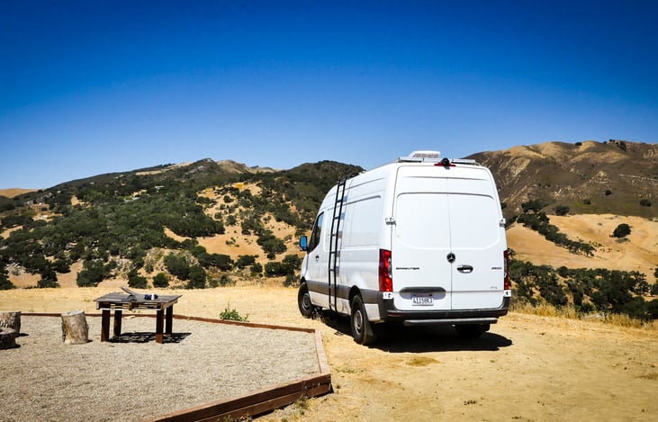 Overnight parking arrangement in Santa Barbara County on the La Vida Free route