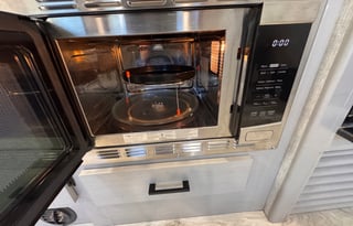 2025 33ft Coachmen 31MB - Sleeps 8