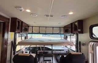 Travel with Ease & Comfort! Pets Welcome