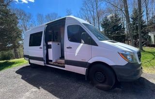 Luna The Camper Van