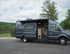 Winnebago Boldt 70BL