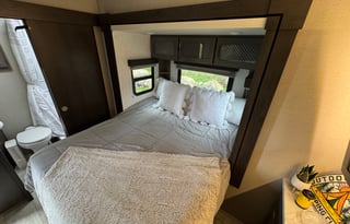 2022 Grand Design Momentum G-Class 25G