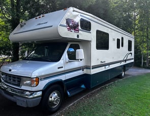 Coachmen RV Leprechaun 190CB Ford 350