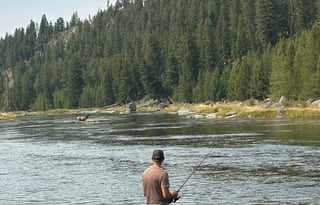 Earth Trekker 35’ Motorcoach for 8