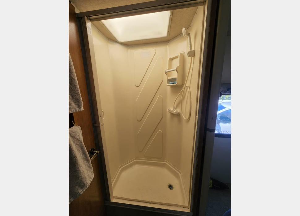 Class C Motor Home rentals in Lincoln