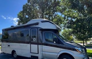 2018 Tiffin 24' Fully Stocked/Auto-Level