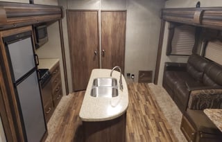 2016 Keystone Cougar X-Lite 28DBI SPECIAL PRICING!