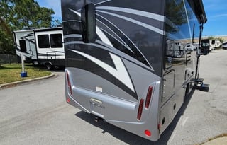 Mercedes-Benz Thor Tiberon 24FB