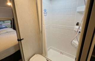 Cozy Camper Perfect for 2