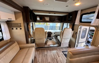 Renovated - WiFi, Pets, Jeep, Off-Grid, 24/7 Help