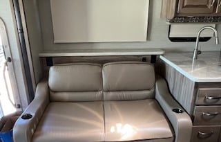 2019 Jayco Precept       JADE RV