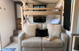 Brand New Just for YOU! 2025 Grand Design Sleeps 8