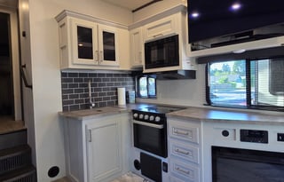 2024 Keystone RV Cougar Half-Ton 24RDS