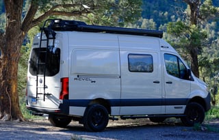 24 WINNEBAGO REVEL SUMMIT FREE P/U+STARLINK+MILES