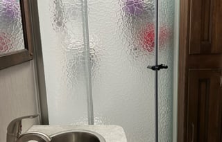 Luxury on the Road: Rent the Coachmen Encore 325SS