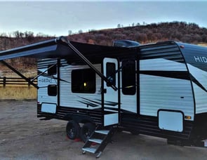 Keystone RV Hideout 21BHWE