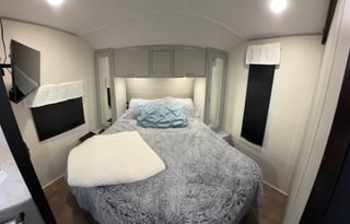 Cozy Shore Stays at its best!