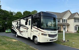 Luxury Style - 2016 Forest River Georgetown 364T