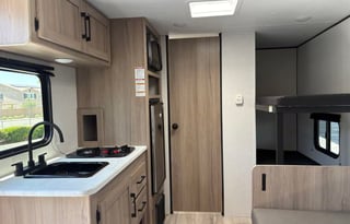 2025 Keystone Coleman 17B