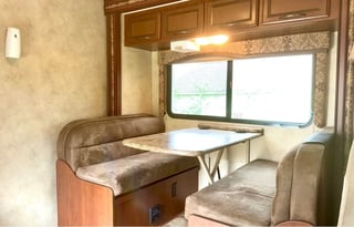 2014 Thor Motor Coach Freedom Elite 28ft