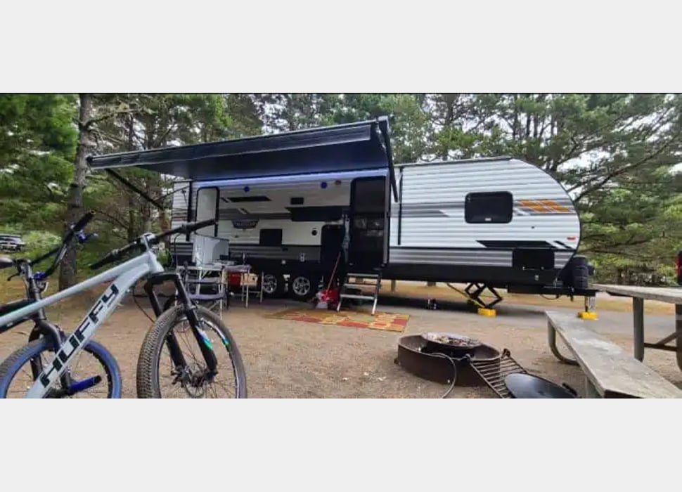 Travel Trailer rentals in Devine