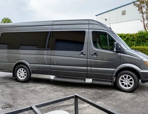 Midwest Automotive Designs Daycruiser D6