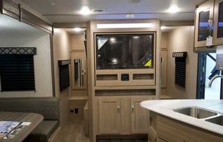 2022 Coachmen RV Freedom Express Ultra Lite 257BHS