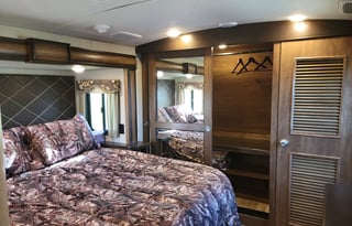 2017 Keystone RV Montana 3790 RD