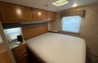 2019 Winnebago Minnie Winnie 31G Bunkhouse