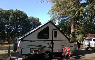 Great layout large windows, skylights + power lift