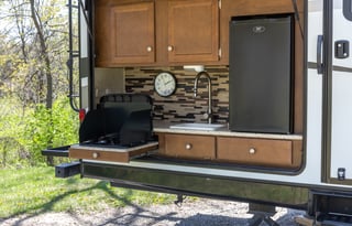 2016 Venture RV SportTrek 320VIK